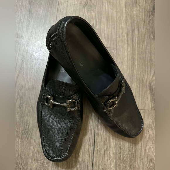 Salvatore Ferragamo Black Pebbled Leather Loafers display picture 3